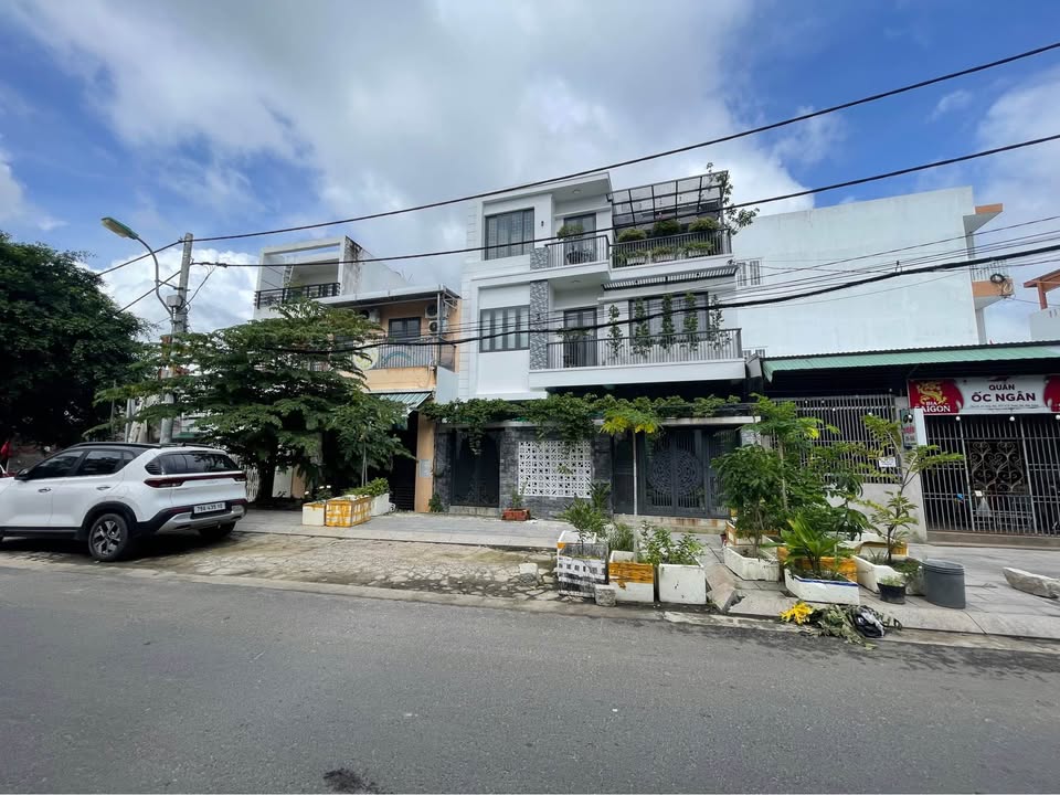 Nhà 2 Mặt Tiền Đường Song Hào Nha Trang 82m² giá 6 tỷ - Cơ hội đầu tư hấp dẫn!