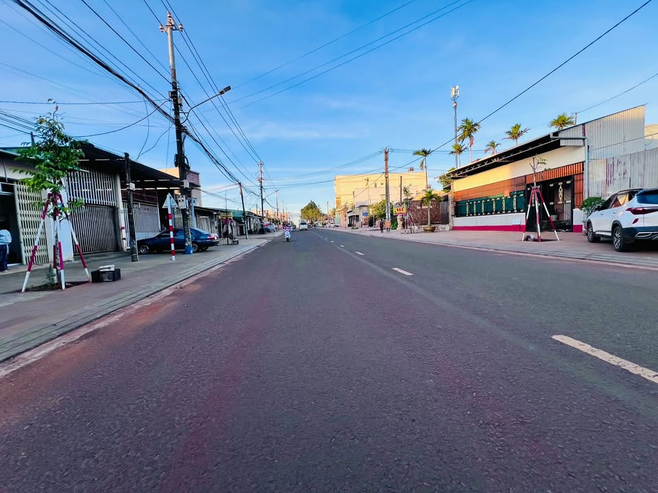 Bán đất tặng nhà cấp 4 mặt tiền Nguyễn Viết Xuân, Hội Phú 162m² giá 3.59 tỷ - Đầu tư sinh lời ngay!