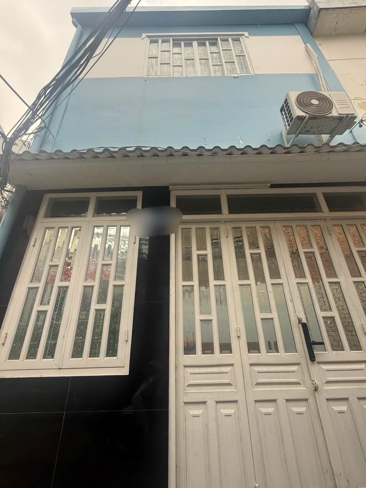 Nhà bán trung tâm Quận 1 - 27m² giá 4.5 tỷ - Cách mặt tiền chỉ 3 căn!