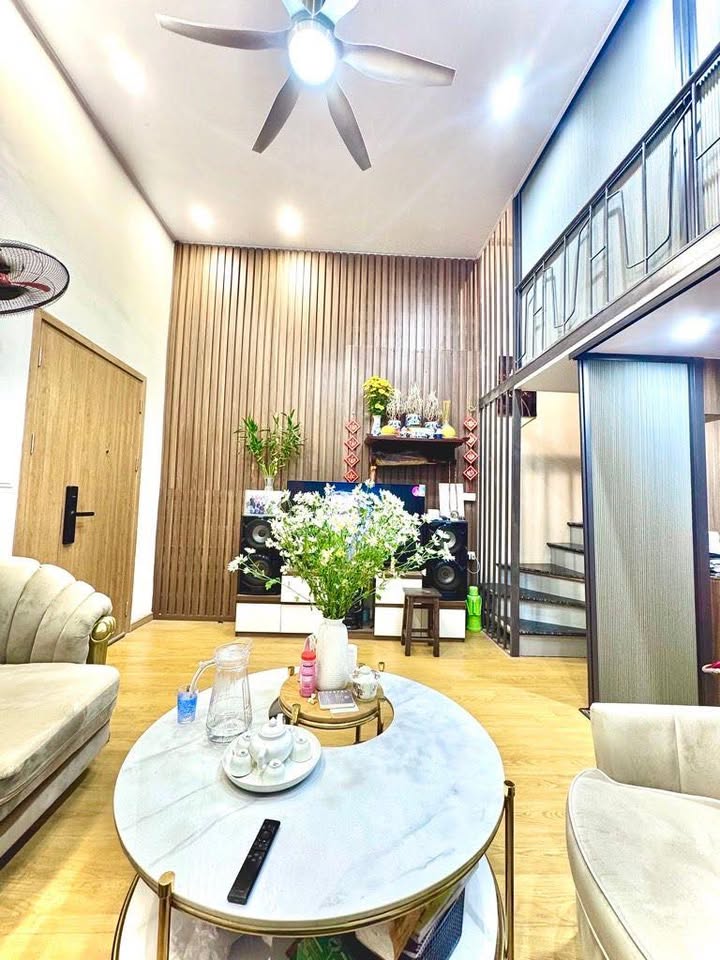 Nhà phố Vạn Phúc, Hà Đông 40m² giá 7 tỷ - Thiết kế hợp lý, tiện ích đầy đủ!