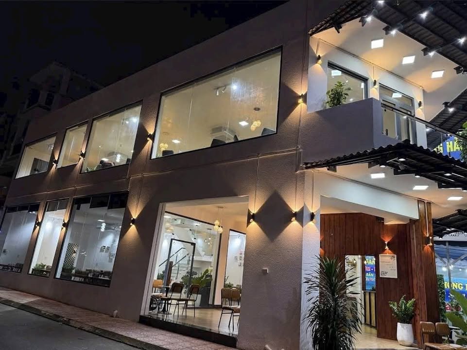 Cho thuê nhà mặt tiền 337A Tân Kỳ Tân Quý, Tân Phú - 180m² chỉ 55 triệu/tháng!