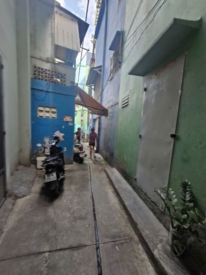 Nhà cho thuê hẻm Ba Tháng Hai, quận 11, 15m² chỉ 5 triệu/tháng - Sẵn sàng vào ở!