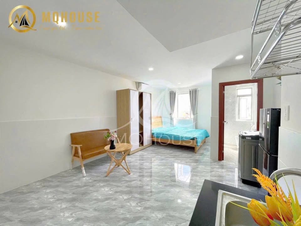 Studio mới xây Đầm Sen 30m² giá thỏa thuận - Ban công tuyệt đẹp!