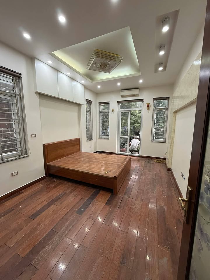 Biệt thự cho thuê Mễ Trì Thượng 150m² giá 35 triệu - Thiết kế hiện đại, đầy đủ nội thất!