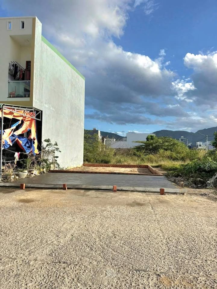 Đất nền đường Huỳnh Văn Thống, phường Nhơn Bình, 70m² giá 2.67 tỷ - Cơ hội đầu tư tuyệt vời!