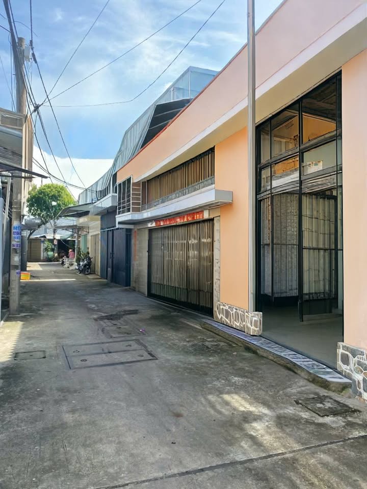 Nhà riêng 1 trệt 1 lầu đường Nguyễn Tuân, Rạch Giá 91m² giá 2.1 tỷ - Đầy đủ tiện nghi, sẵn sàng ở ngay!