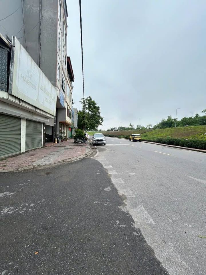 Nhà riêng tại Việt Hưng, Long Biên 60m² giá 2.5 tỷ - Sẵn sàng bàn giao ngay!