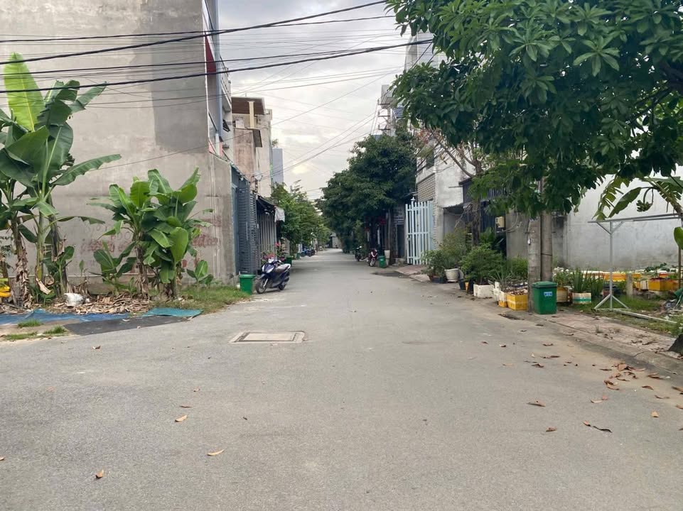 Bán đất mặt tiền hẻm lớn đường Gò Cát, Phú Hữu, Thủ Đức - 60m² chỉ 4.3 tỷ