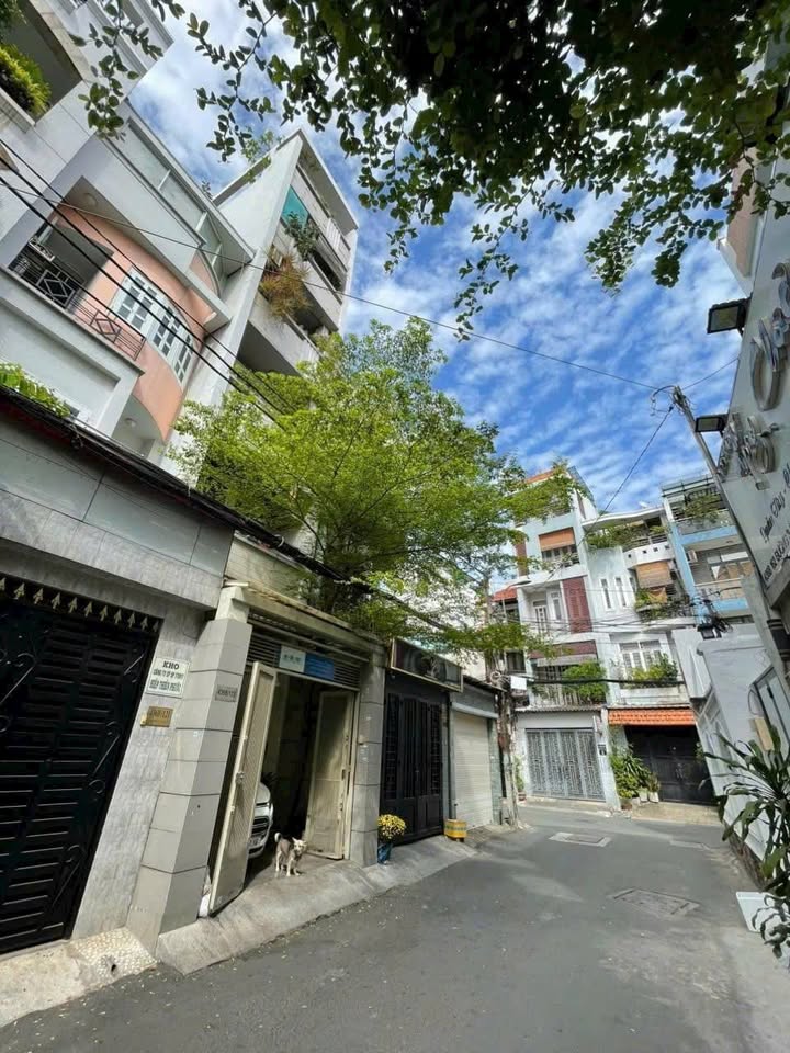 Nhà bán Quận 10 63.8m² giá 17.9 tỷ - Vị trí đẹp, an ninh cao!