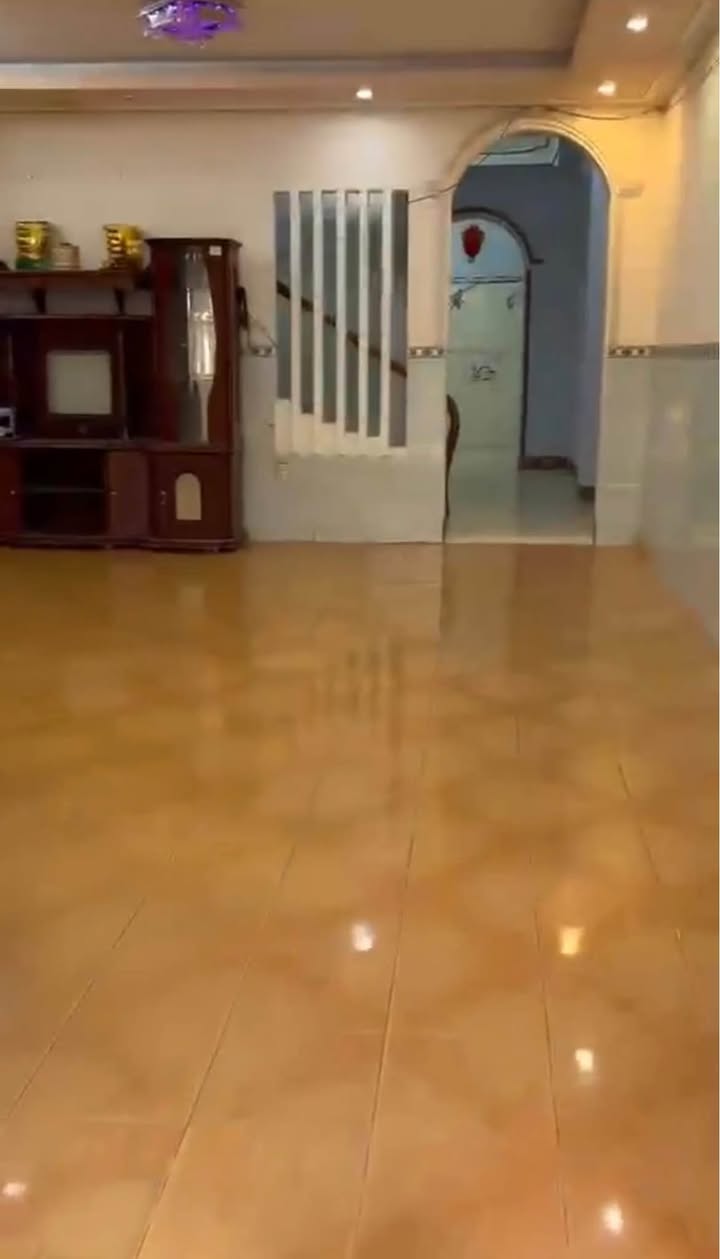 Nhà cấp 4 Bảo Lộc 93.6m² giá 3.5 tỷ - Khu dân cư tri thức, tiện ích đầy đủ!