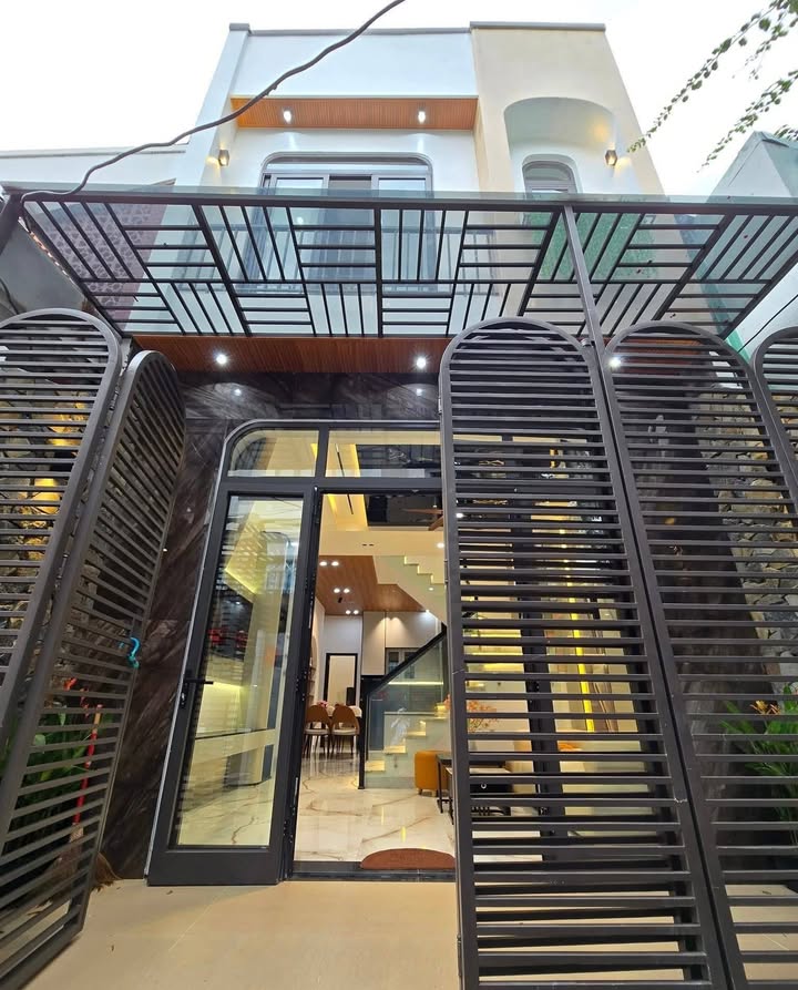 Nhà 2 Tầng Mới Xây tại Hùng Vương, Đà Nẵng - Sẵn sàng vào ở chỉ 4.75 tỷ!