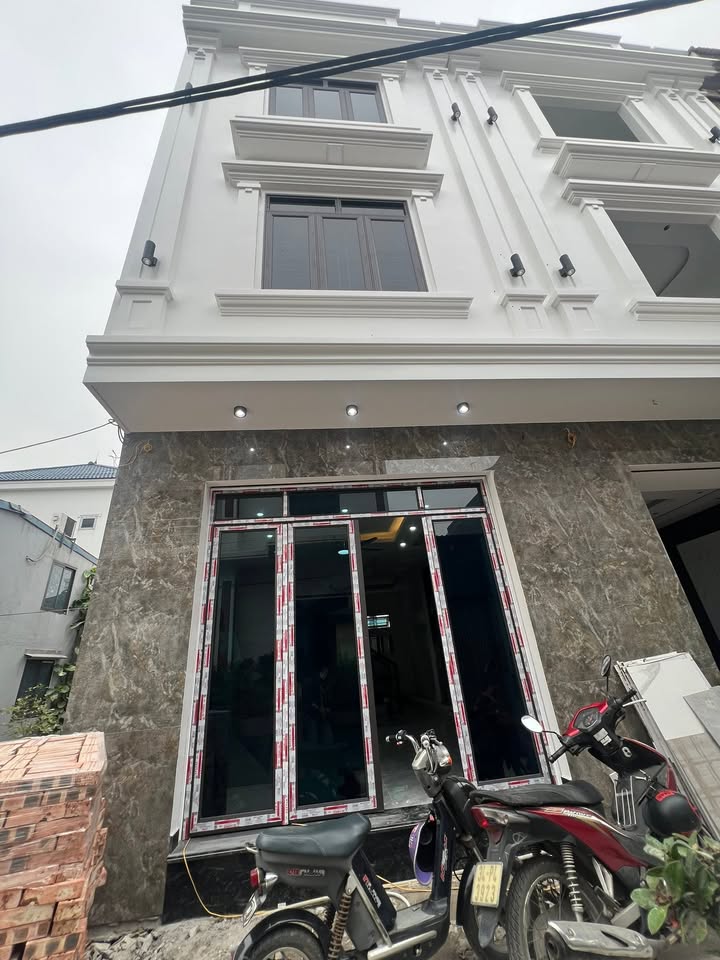 Nhà 3 tầng Hồng Thái An Dương 50m² giá 2.05 tỷ - Ô tô vào tận nơi!