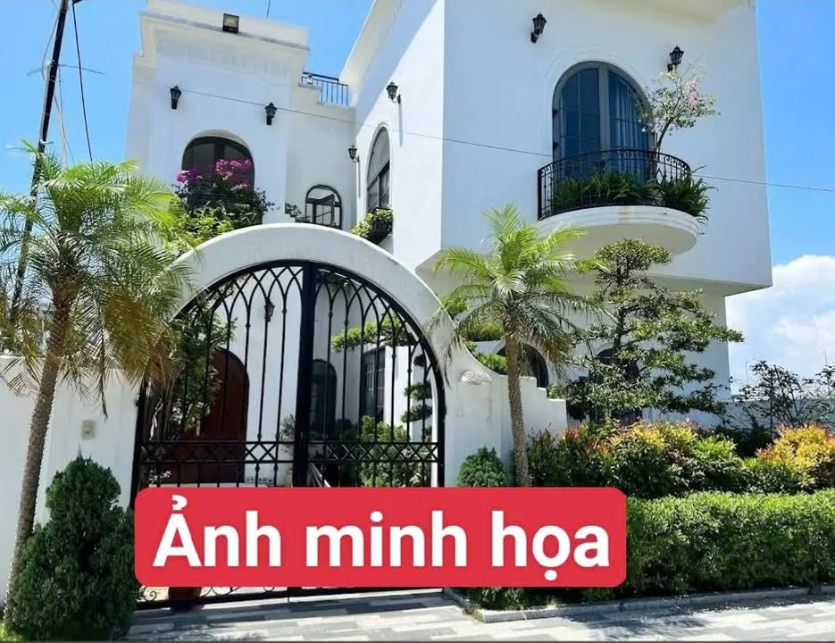 Biệt thự sân vườn Hòa Xuân 210m² giá 15 triệu - Full nội thất mới xây!