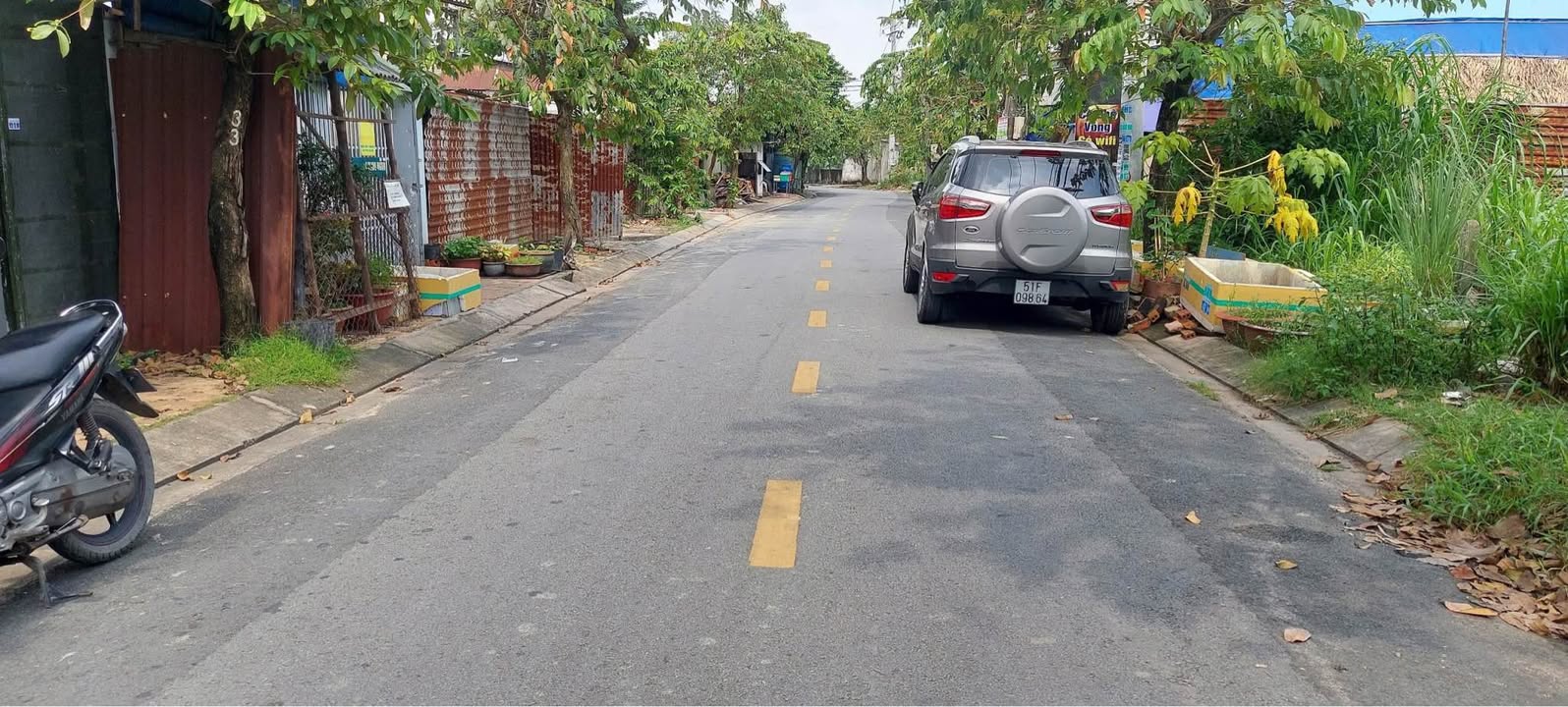 Đất thổ cư mặt tiền đường Ấp Chánh 16, Hóc Môn 135m² giá 5.7 tỷ - Dân cư hiện hữu, xây dựng ngay!