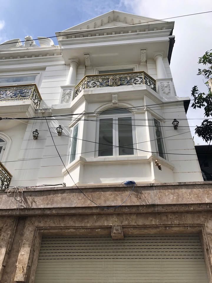 Nhà phố đẹp 3 tầng Phan Bội Châu 54m² giá 5 tỷ - Gần phố ẩm thực sầm uất!