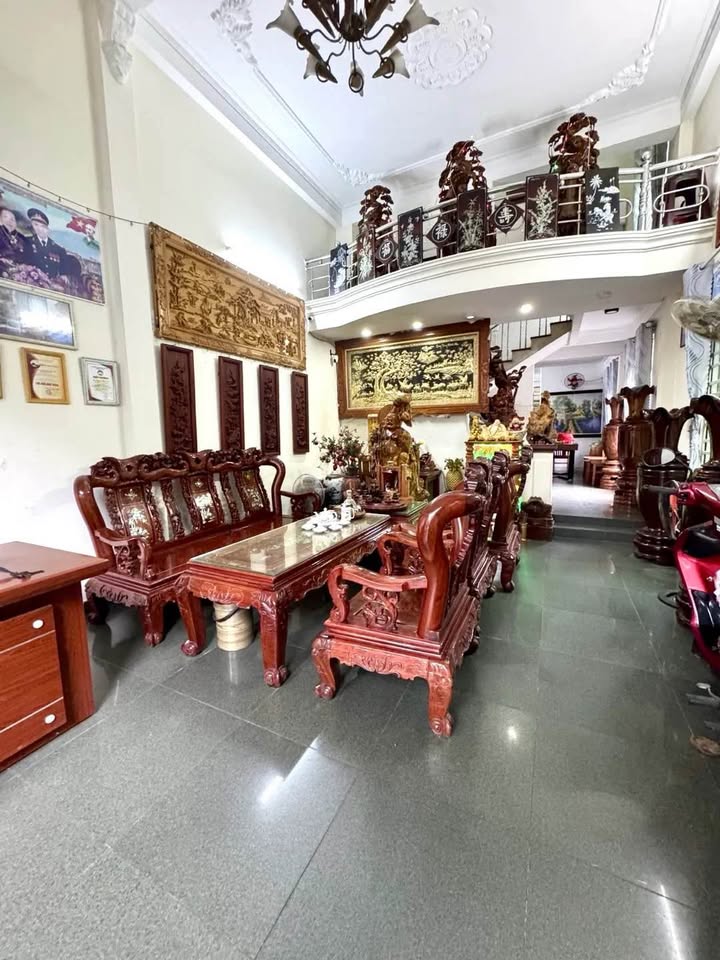 Nhà 4 tầng Dũng Sĩ Thanh Khê, Đà Nẵng 68m² giá 8 tỷ - Lô góc kẹp cống view biển trực diện!