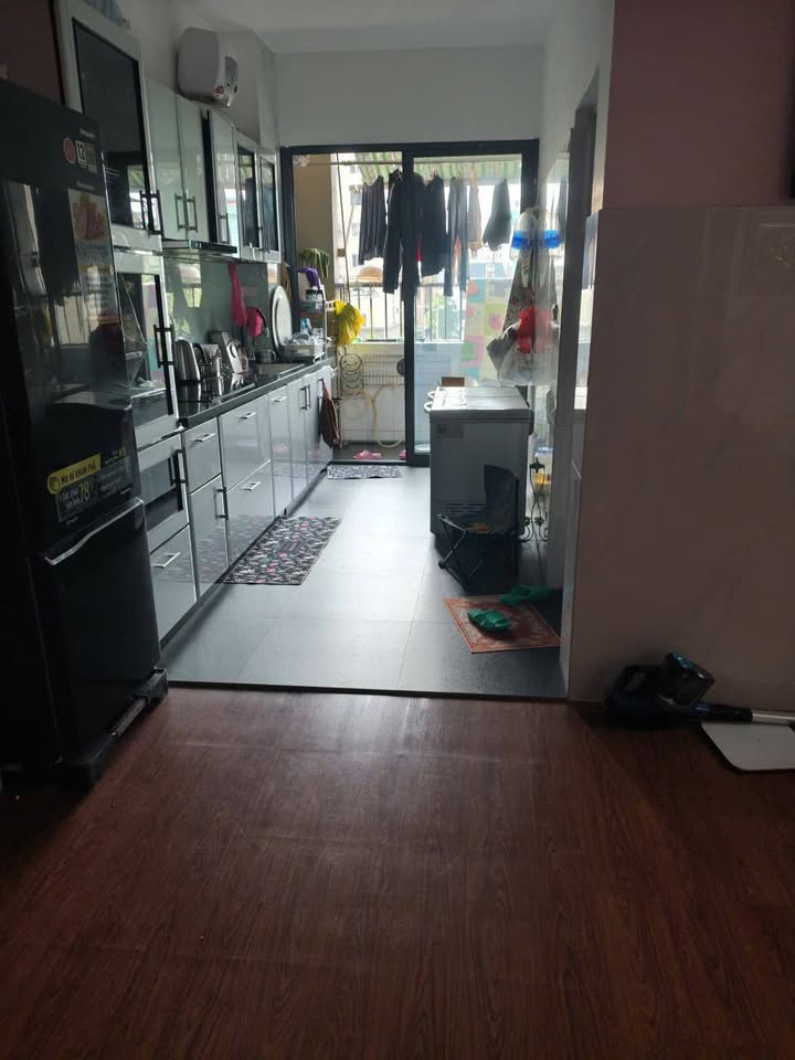 Chung cư Việt Hưng Long Biên 98m² giá 6.7 tỷ - Full nội thất, chỉ việc vào ở!