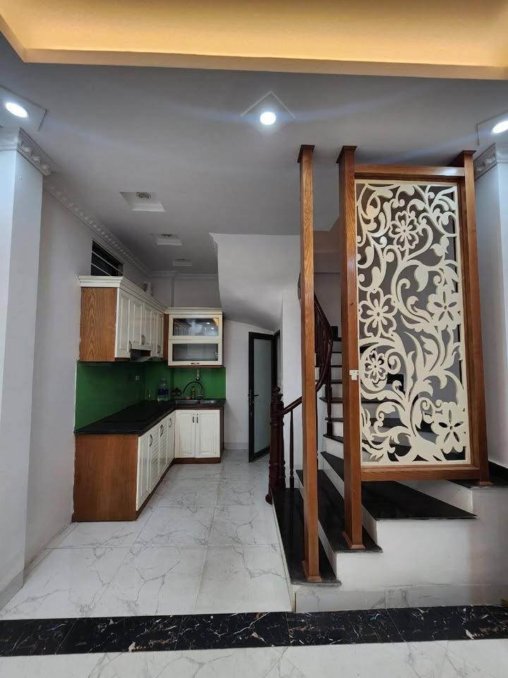 Nhà phố 8/3, Thanh Nhàn, Hai Bà Trưng 32m² giá 7 tỷ - Kinh doanh tốt, lô góc!