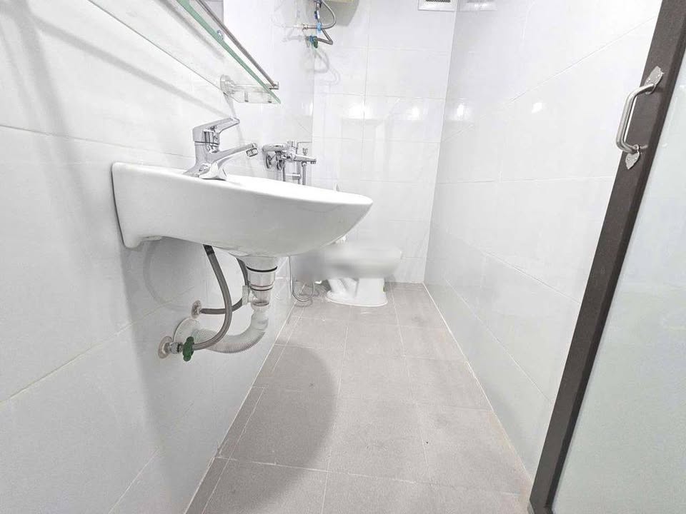 Nhà 2 Tầng Đẹp Cho Thuê Đường Trần Hòa, Đống Đa, 36m² - Giao Thông Thuận Tiện!