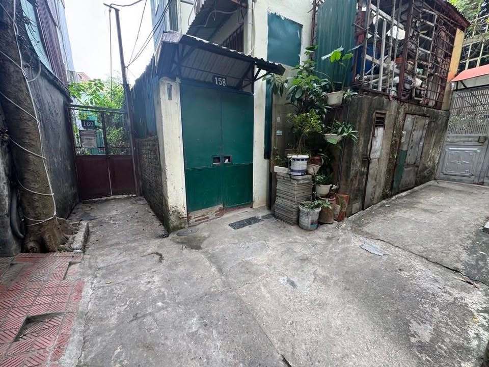 Đất Ngọc Lâm, Long Biên 30m² giá 4 tỷ - Sổ đỏ chính chủ sẵn giao ngay!