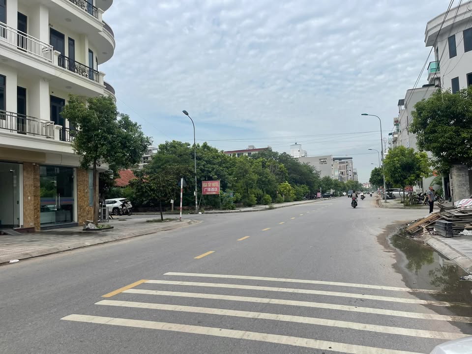 Đất nền góc đường Nguyễn Quyền, Đại Phúc, 104m² - Giá thương lượng hấp dẫn!