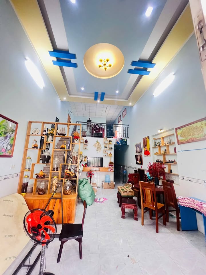 Nhà gác lửng 225m² tại Suối Đá, Đồng Xoài giá 1.45 tỷ - Mặt tiền đường nhựa rộng rãi!