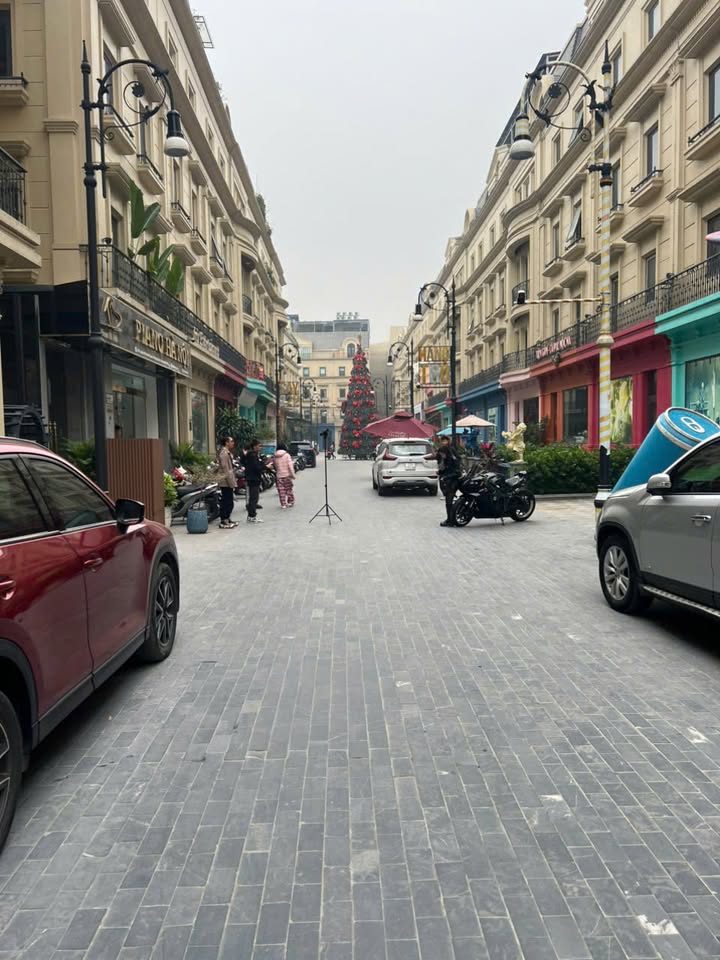 Cho thuê nhà liên kế 6 tầng trên phố Triều Khúc, Thanh Xuân - Thích hợp cho spa và công ty!