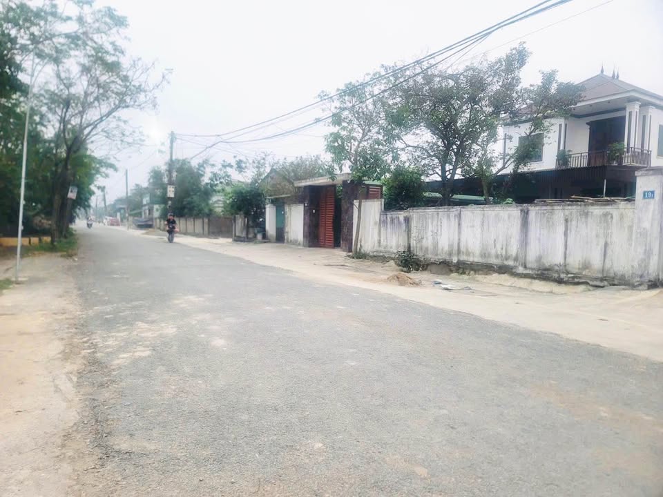 Đất mặt đường Trần Hữu Thung, Hưng Đông 140m² giá 5 tỷ - Cơ hội đầu tư tuyệt vời!