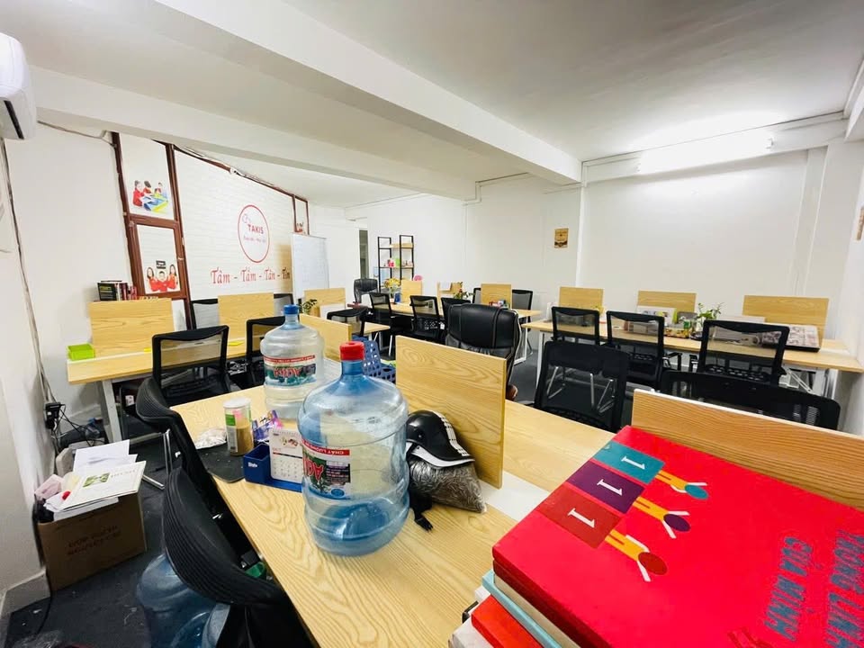 Văn phòng cho thuê P202 Nguyễn Xiển, Thanh Xuân 90m² - Giá chỉ 13.5 triệu!