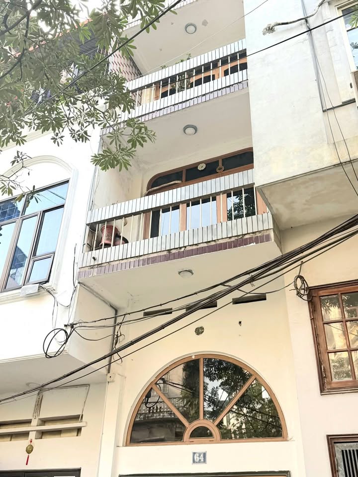 Nhà phố Đội Cấn 22m² giá thỏa thuận - Ô tô vào tận nhà, cực hiếm khu Ba Đình!