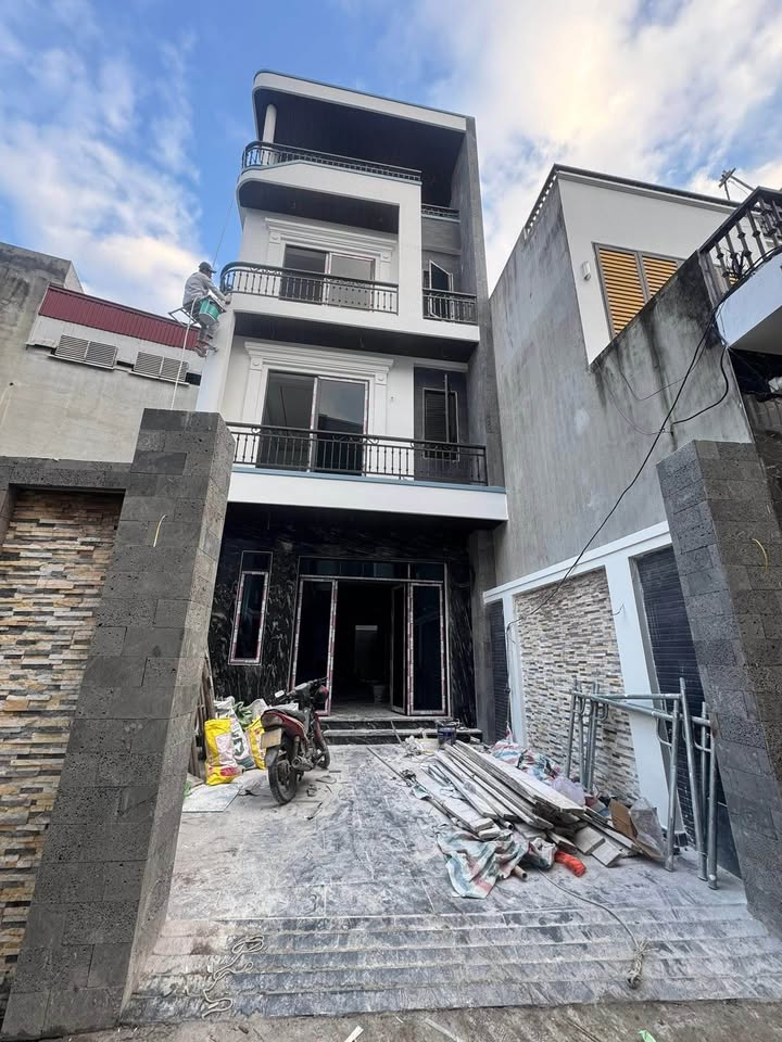 Nhà Độc Lập 4 Tầng Có Thang Máy Tại Cái Tắt, An Đồng - Thoải Mái Đỗ Xe Ngày Đêm!