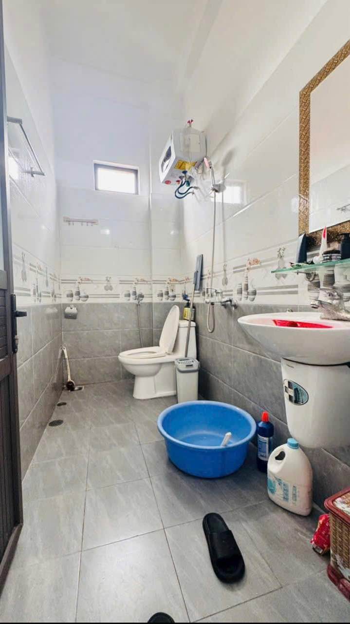 Nhà 3 tầng tại An Dương, Hải Phòng 67m² giá 3 tỷ - Ô tô đỗ trong sân!