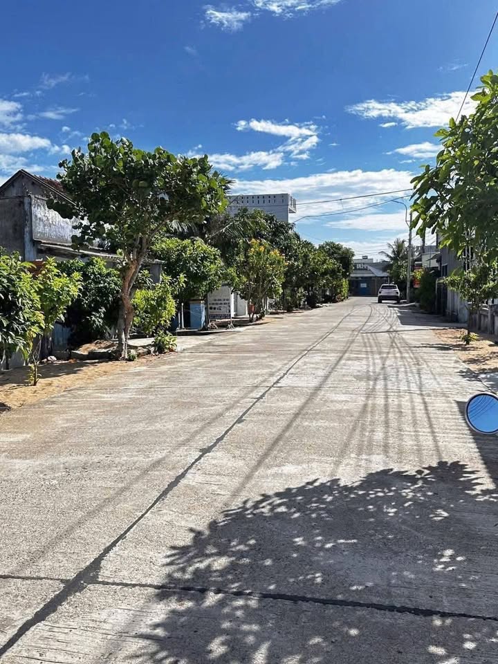 Đất biển Làng Lò 3, Đông Hòa, Phú Yên 118.7m² giá 1.45 tỷ - Vị trí đẹp, gần biển!