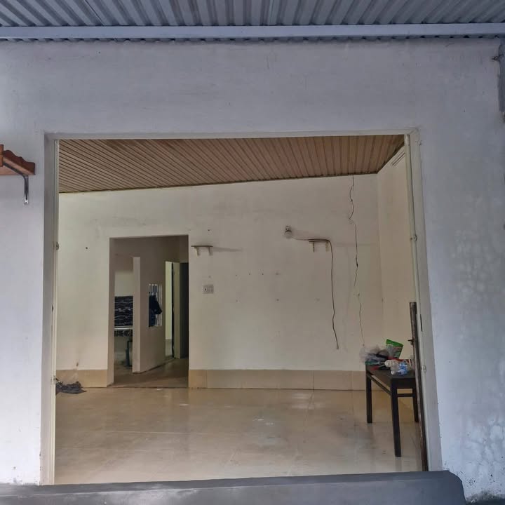 Nhà mặt tiền đường Ông Ích Khiêm, Đông Hà 108m² giá 2.5 triệu - Vị trí đắc địa cho thuê!