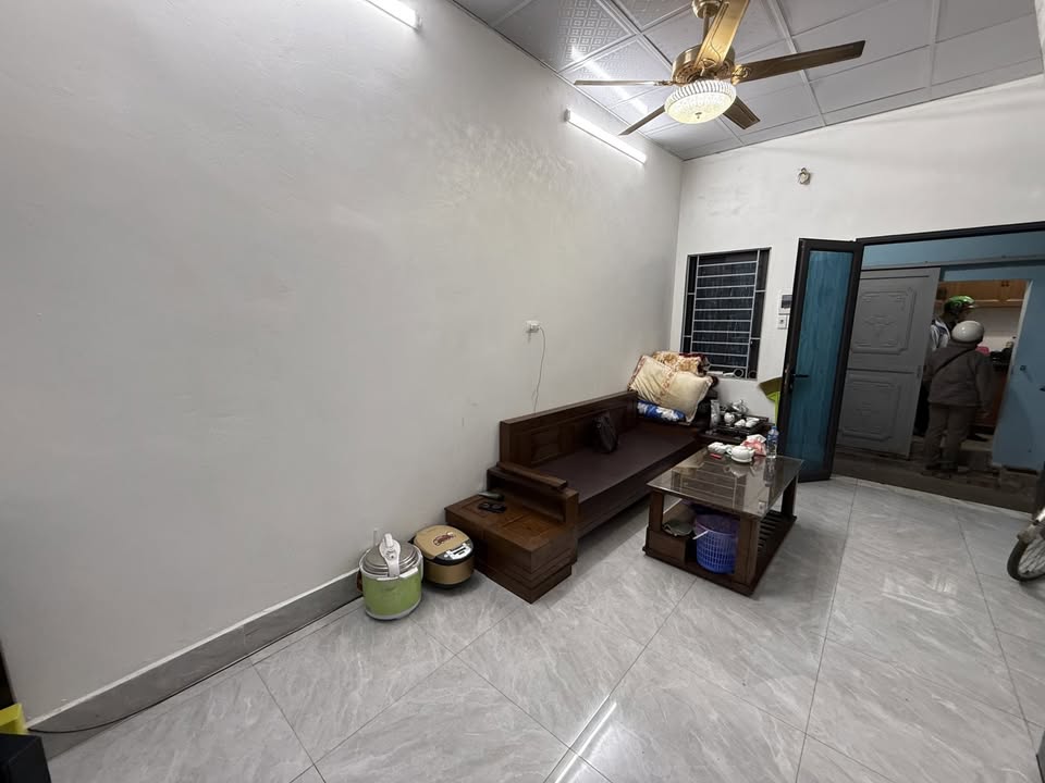 Nhà 2 tầng Ngô Gia Tự 28m² giá 3.2 tỷ - An sinh tuyệt vời, ô tô vào được!