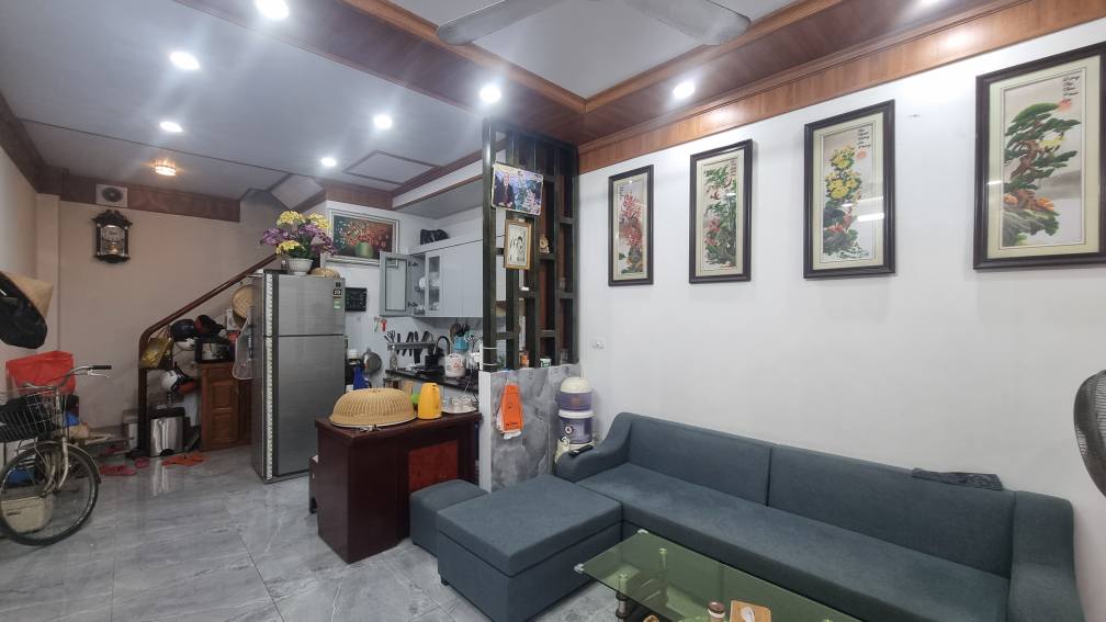 Nhà đẹp Âu Cơ Tây Hồ 31m² giá 2.95 tỷ - Dọn về ở ngay!