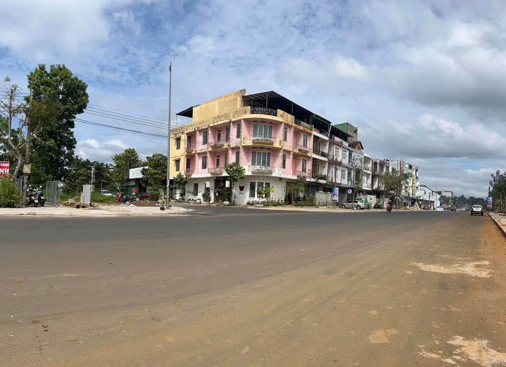 Đất mặt tiền Hoàng Văn Thụ, Bảo Lộc 110m² giá 6.7 tỷ - Cơ hội đầu tư hấp dẫn!