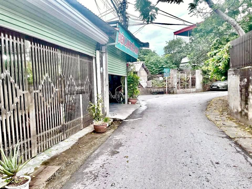 Đất tặng nhà cấp 4 tại Khai Quang, Vĩnh Yên 107m² giá chỉ 3 tỷ - Đầu tư sinh lời bền vững!