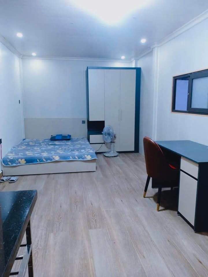 Căn hộ cho thuê tại Phú Viên, Bồ Đề 4 triệu - Đầy đủ nội thất, chỉ việc xách vali về ở!