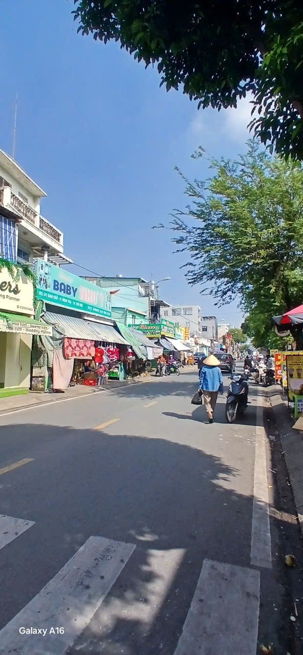 FrontHouse 2 mặt tiền đường Dân Chủ, Bình Thọ 133.5m² - Doanh thu 100 triệu/tháng!