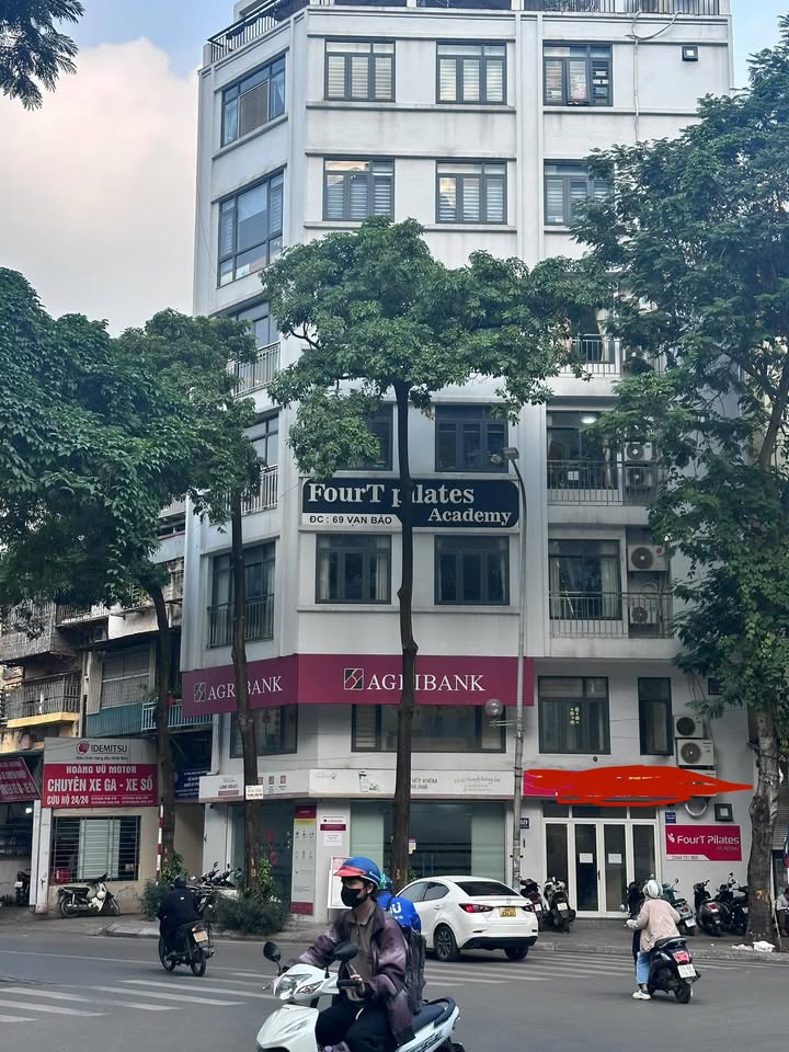 Mặt bằng kinh doanh cho thuê KĐT Văn Phú 234m² giá 130 triệu - Lô góc cực đẹp, phù hợp mọi mô hình!