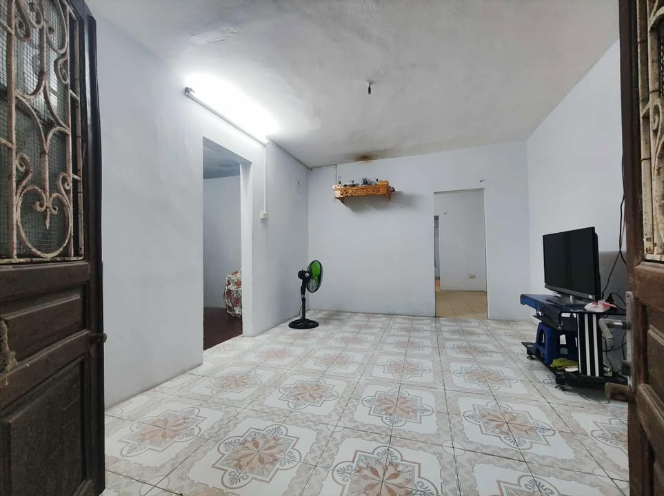 Cho thuê nhà tập thể Thành Công 72m² - Không gian sạch sẽ, thoáng mát!
