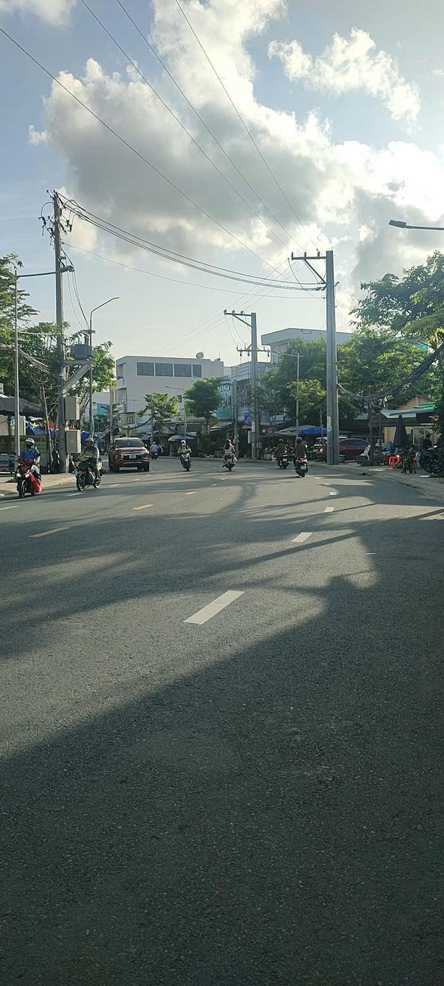 Đất nền mặt tiền Trần Quang Diệu, Bình Thủy, Cần Thơ 104m² - Đang cho thuê thu nhập 12 triệu!