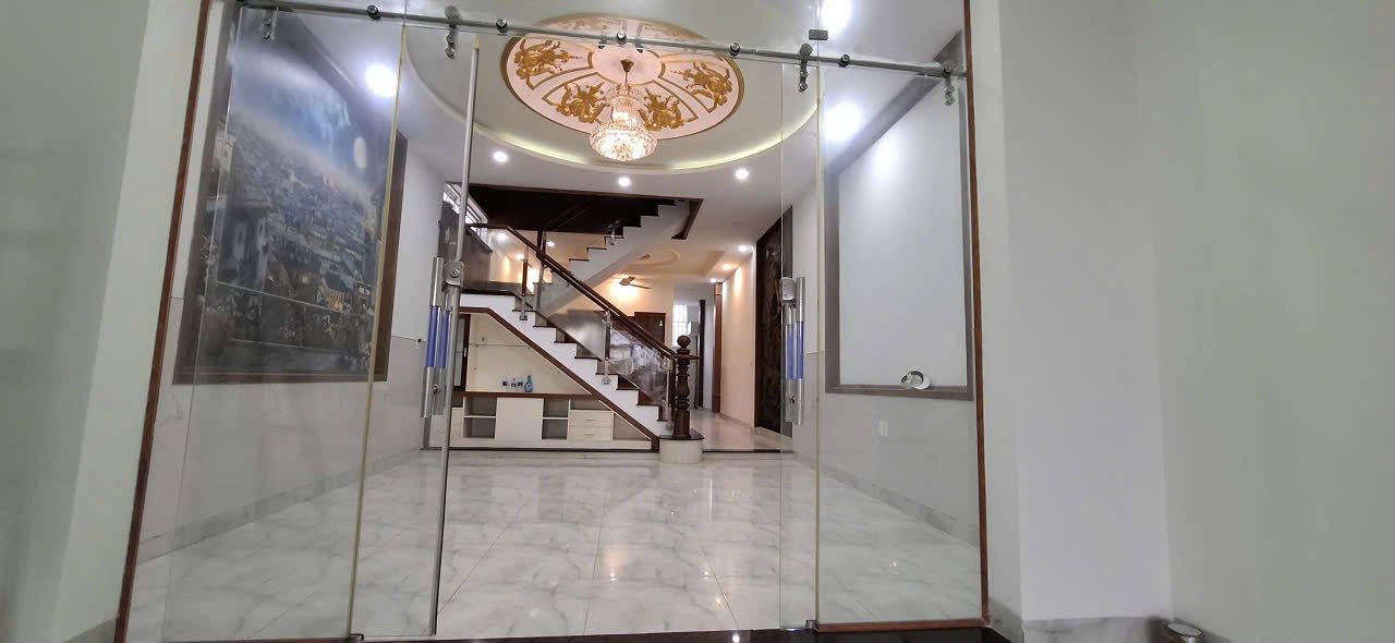 Cho thuê nhà mặt tiền Trảng Dài 135m² giá 11 triệu - Vị trí sầm uất, tiện kinh doanh!