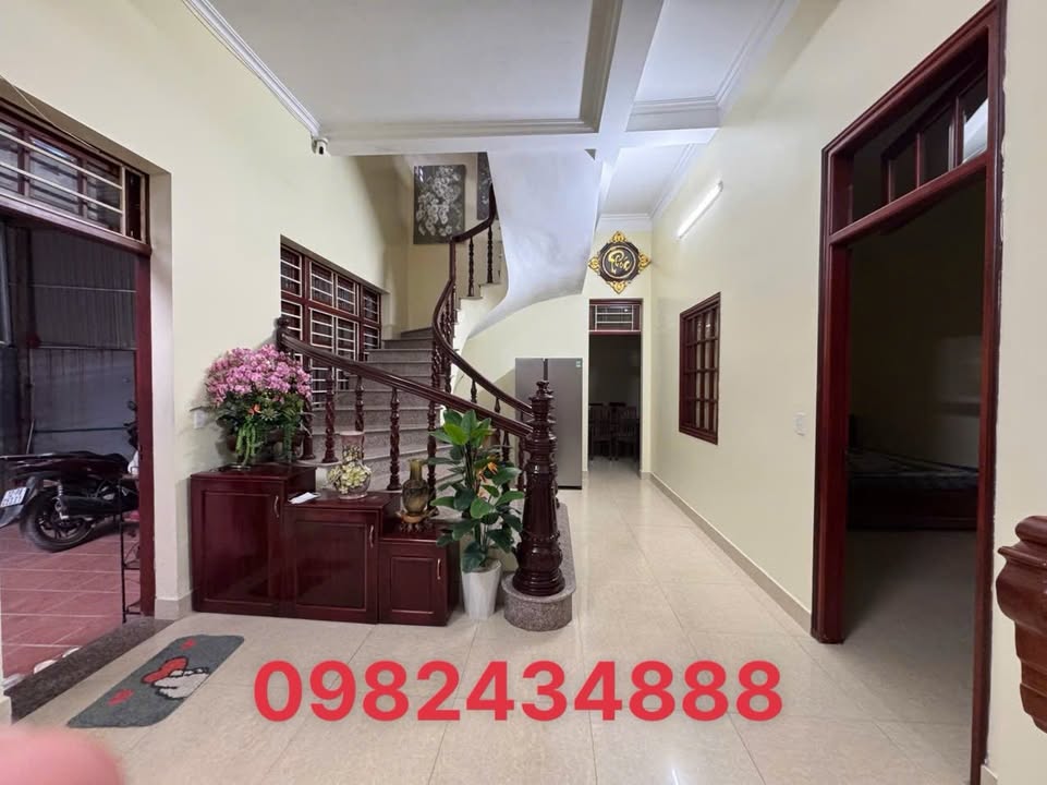 Nhà mặt đường Tam Thanh 138m² giá 6 tỷ - Vị trí đắc địa, kinh doanh thuận lợi!