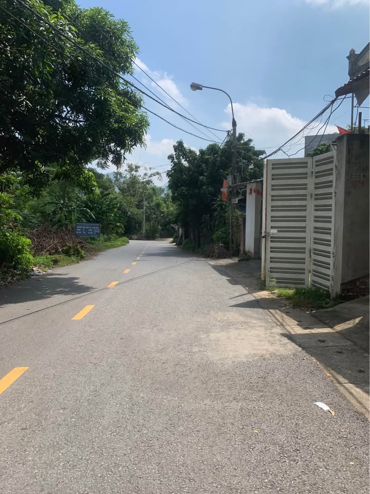 Đất thổ cư Kim Phú Tuyên Quang 119m² giá 890 triệu - Đường ô tô vào tận nơi!