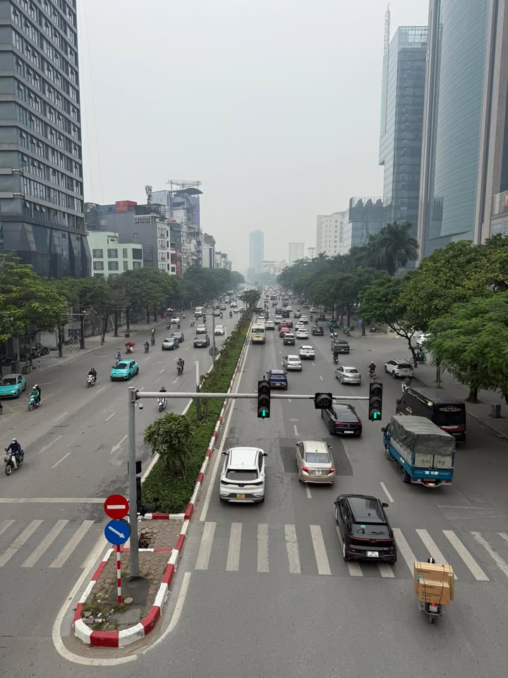 Nhà phố mặt tiền Trần Duy Hưng Cầu Giấy 62m² giá 31 tỷ - Dòng tiền ổn định 90 triệu/tháng!