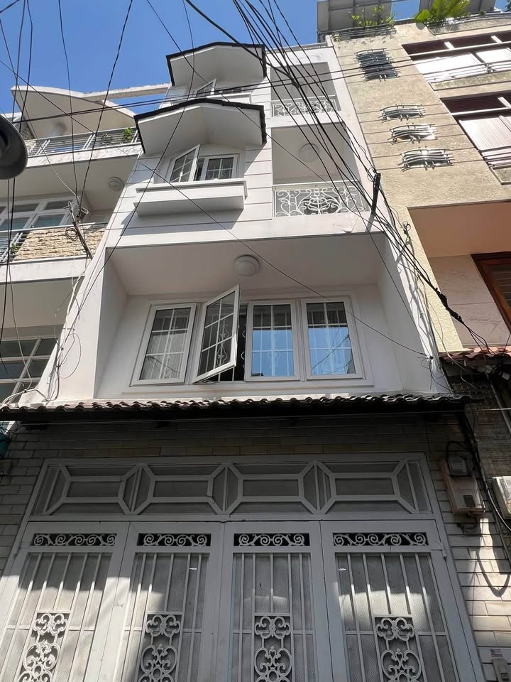 Nhà bán khu Compound Cộng Hòa, Phú Nhuận 54m² giá 11 tỷ - An ninh tuyệt đối!