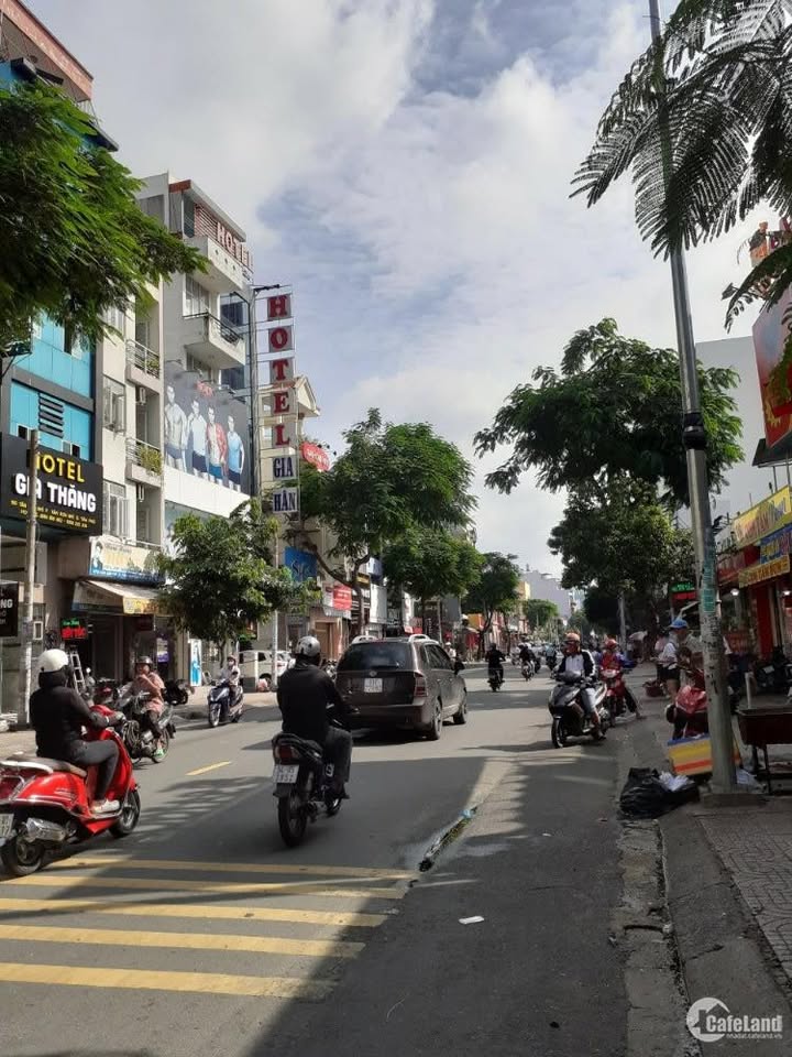 Nhà phố Tân Sơn Nhì 36m² giá 3 tỷ - Nhà còn mới, thiết kế hiện đại!