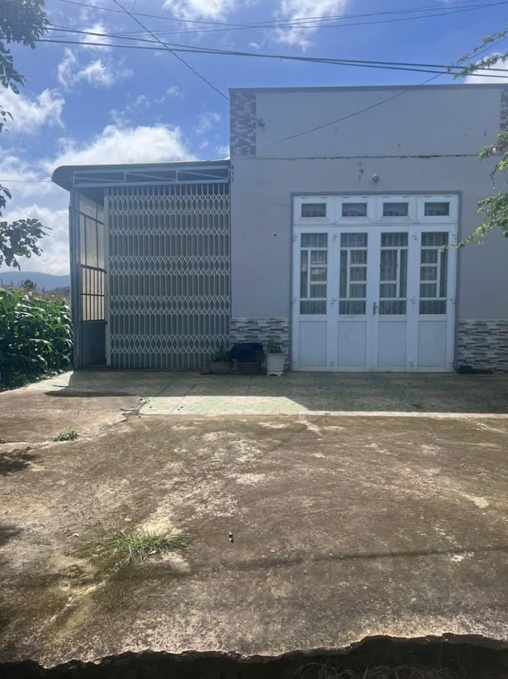 Nhà cấp 4 tại Quảng Lập, Đơn Dương 110m² giá 2.4 tỷ - Không gian sống lý tưởng!